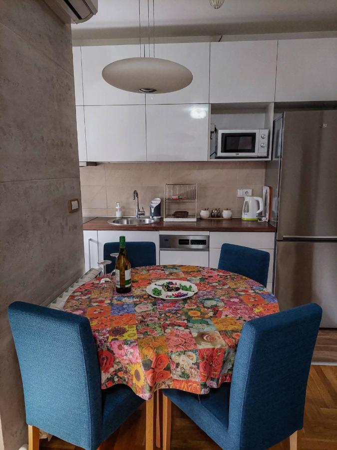 Flat Kosutnjak 9 Apartment