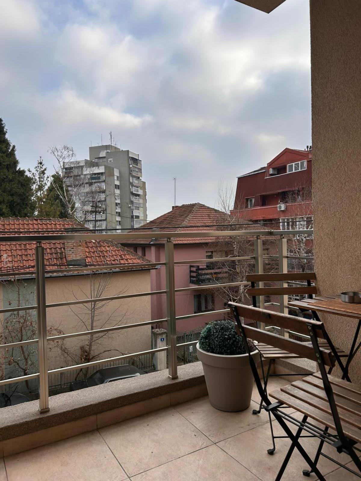Flat Kosutnjak 9 *